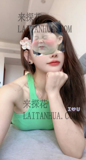 厦门岛内曲梦 身材线条好，马甲线很清晰