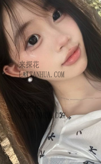 广州禅城区丝丝00后嫩妹刚下来快来调教