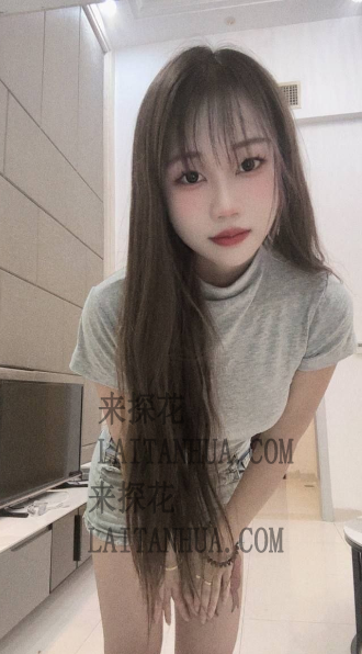 深圳宝安小雅00后舌头灵活