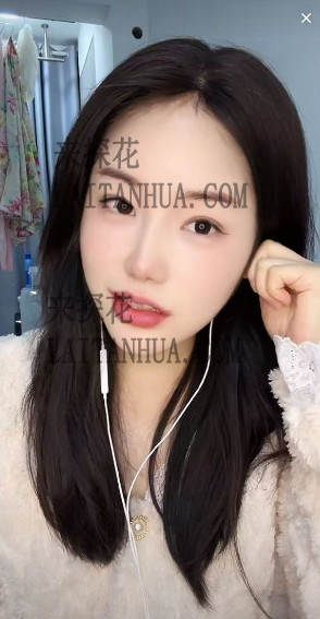 武汉洪山区虎泉甜甜奶子大，皮肤嫩