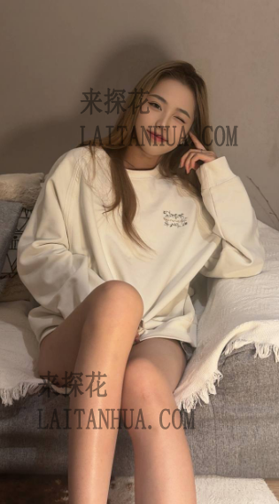 西安未央区猫猫00后腰身纤细双腿苗条