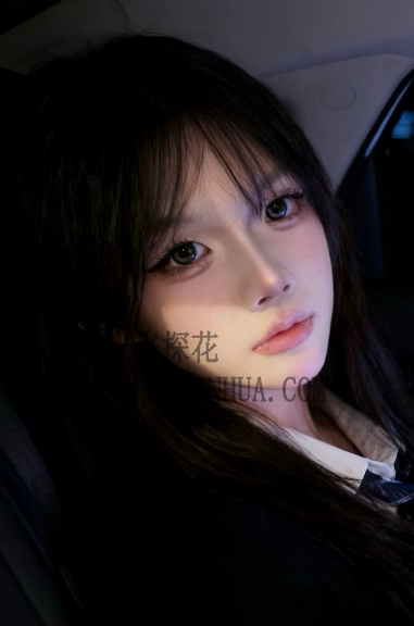 西安雁塔区柚子身材好可以舌吻00后妹子